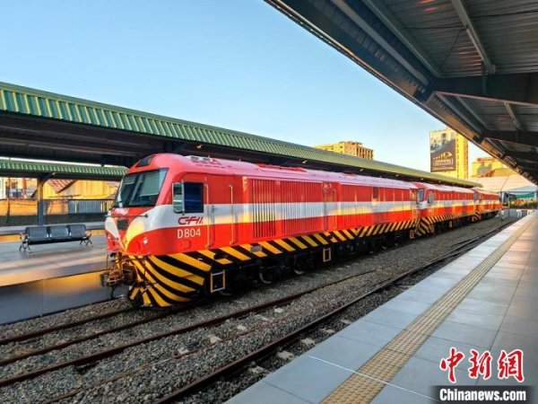 广州典丰 “中国造”机车在莫桑比克上线运营